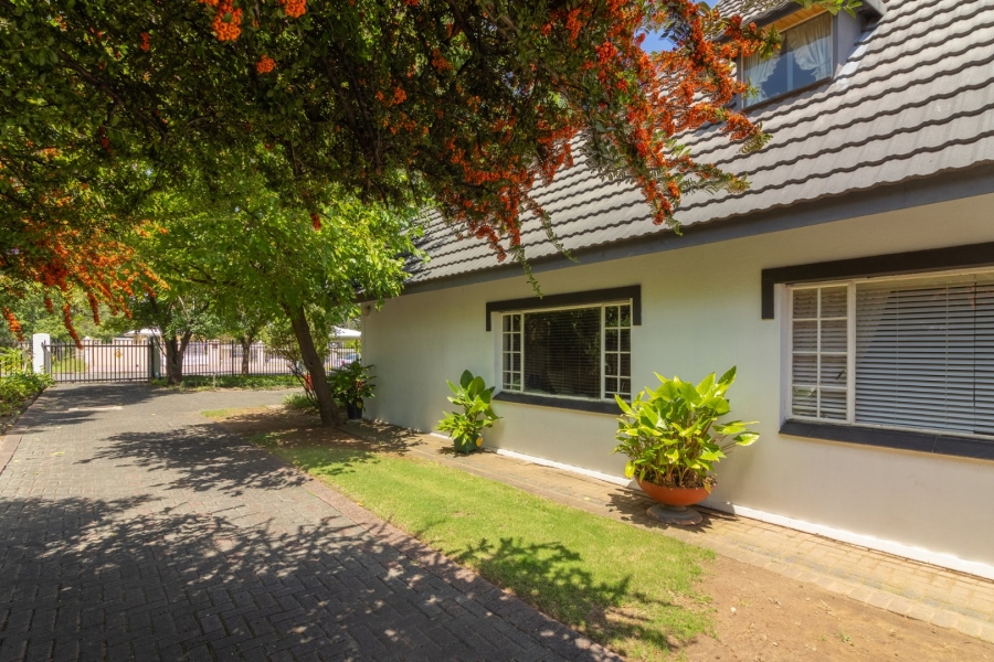 4 Bedroom Property for Sale in Wilgenhof Free State